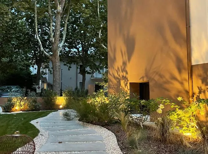 Labotanica_casalounge تْشيزيناتيكو